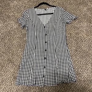 Divided Size 8-10 black and white button dress
